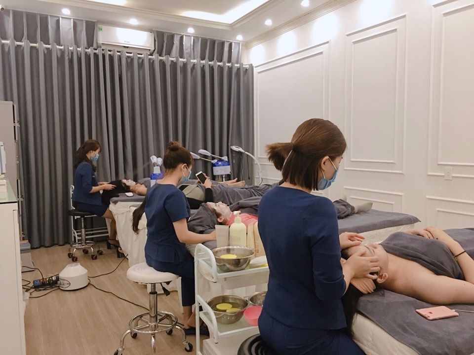chăm sóc da tại thẩm mỹ viện AmPhi