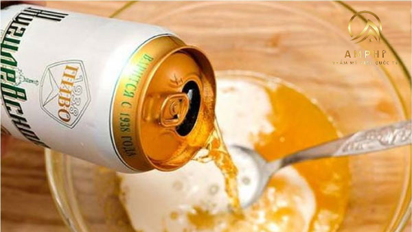 trị mụn bằng bia