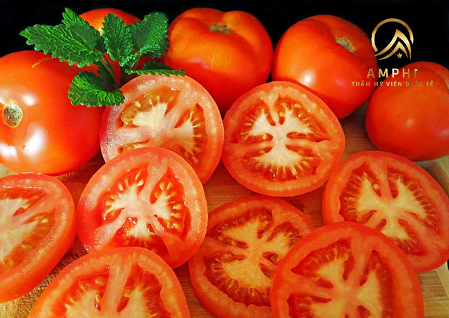 Mẹo trị nám bằng cà chua hiệu quả khó ngờ Mẹo trị nám bằng cà chua hiệu quả khó ngờ