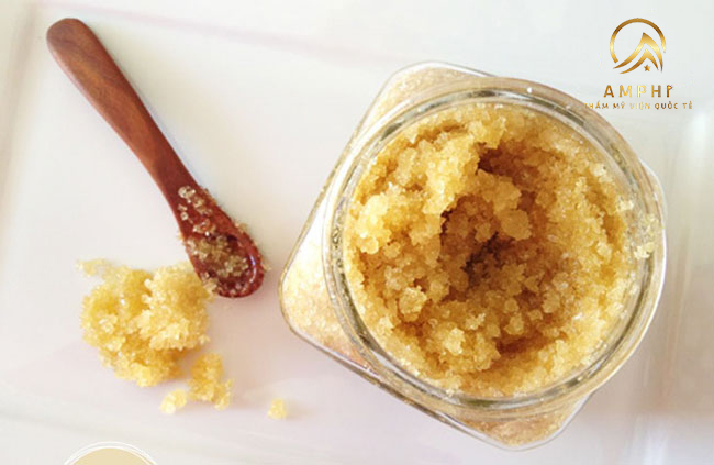 trị nám bằng dầu dừa