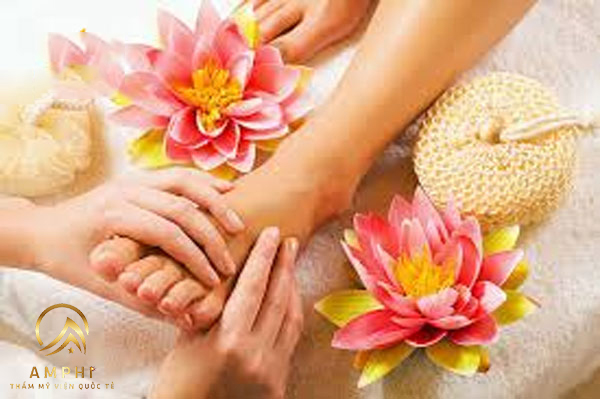 mát xa chân