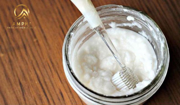 tẩy trắng răng dầu dừa