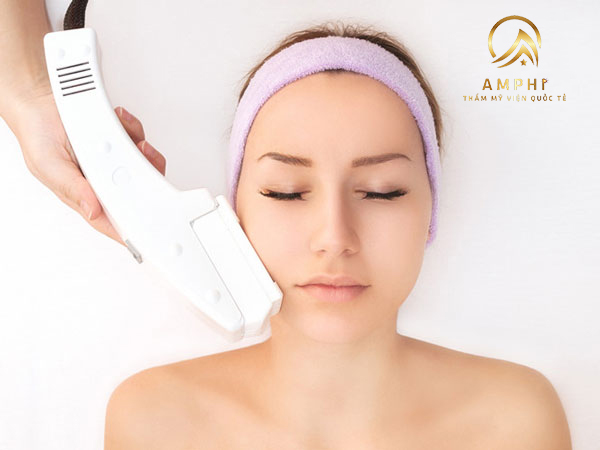 Có nên đi thu nhỏ lỗ chân lông ở spa hay không?