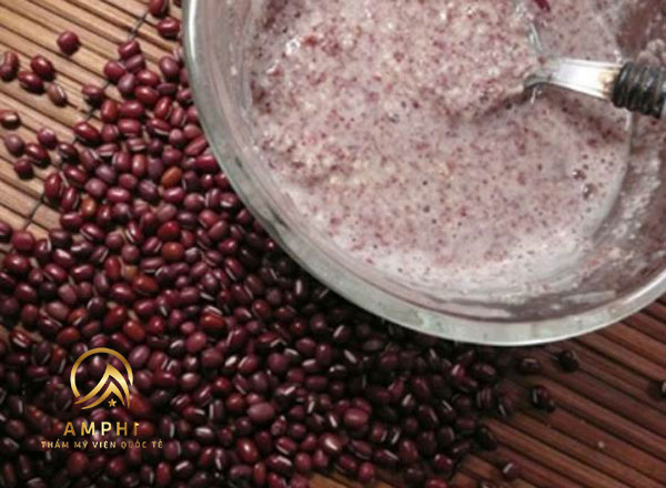 tắm trắng bằng đậu đỏ