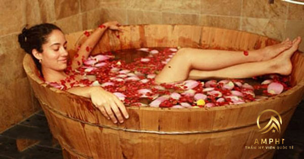 tắm trắng bằng thảo dược