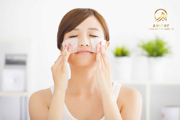 trị mụn cho da dầu