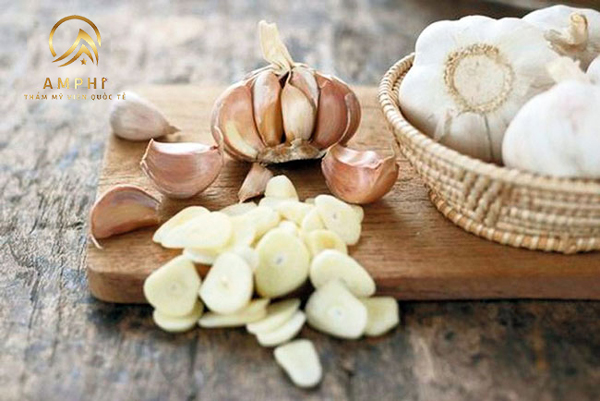 trị sẹo bằng tỏi